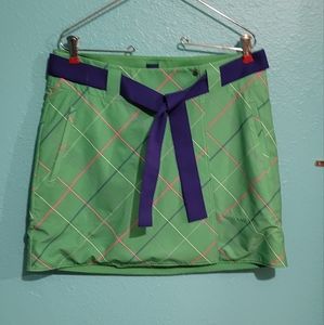 Nike green reversible golf skirt size 6
